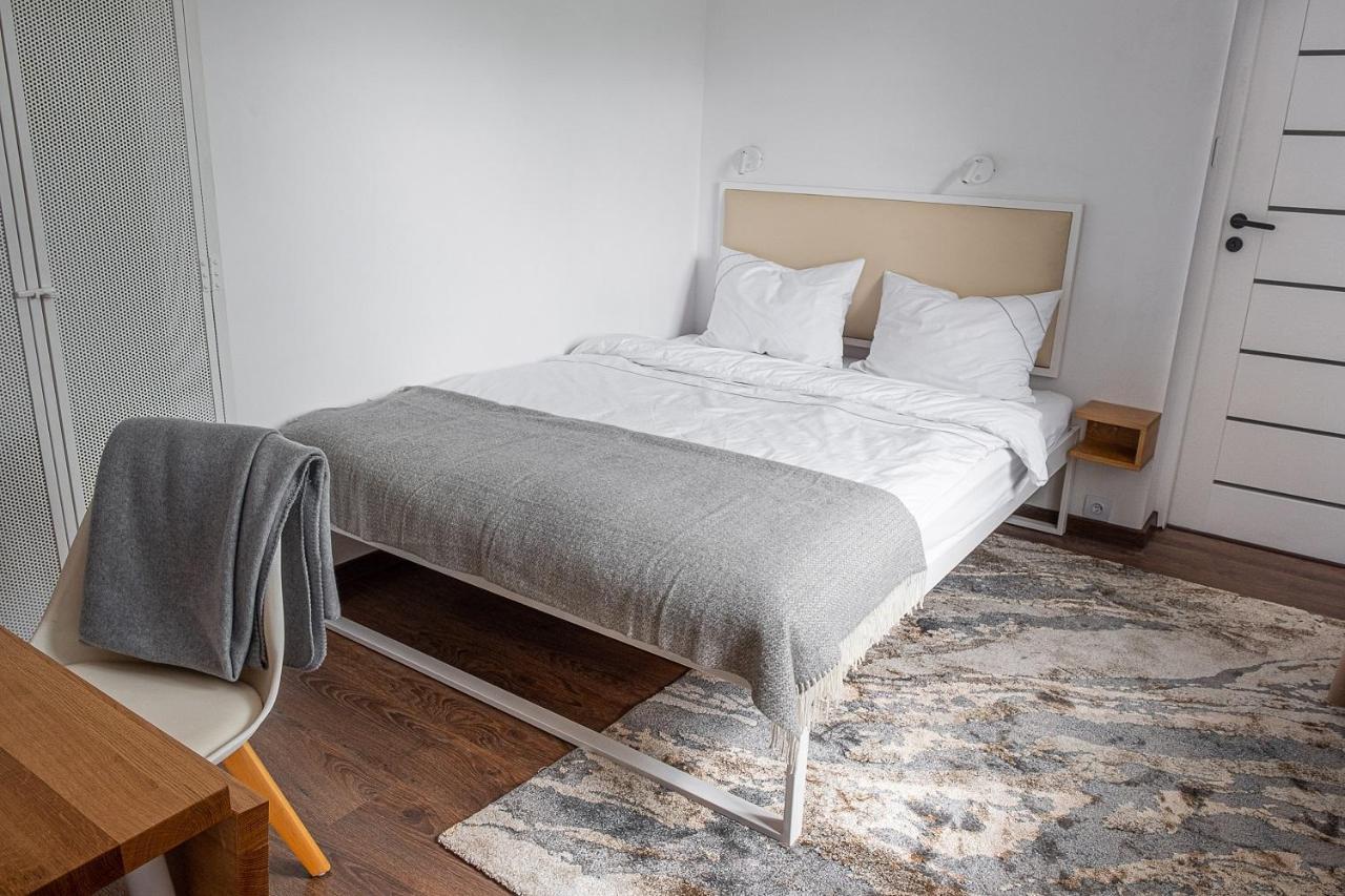 אוסטרוב וילקופולסקי Apartament Augustyn מראה חיצוני תמונה